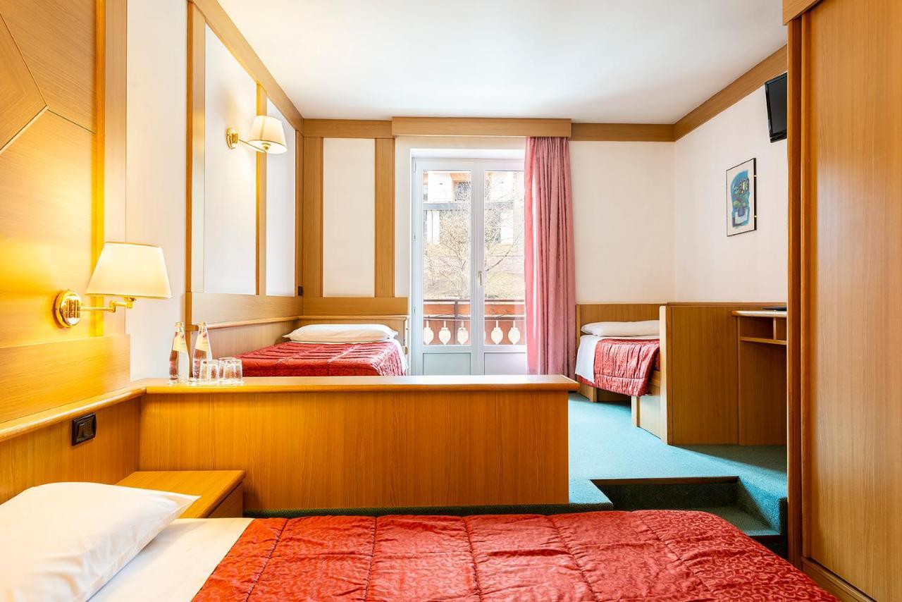 Hotel La Serenella Моэна Экстерьер фото
